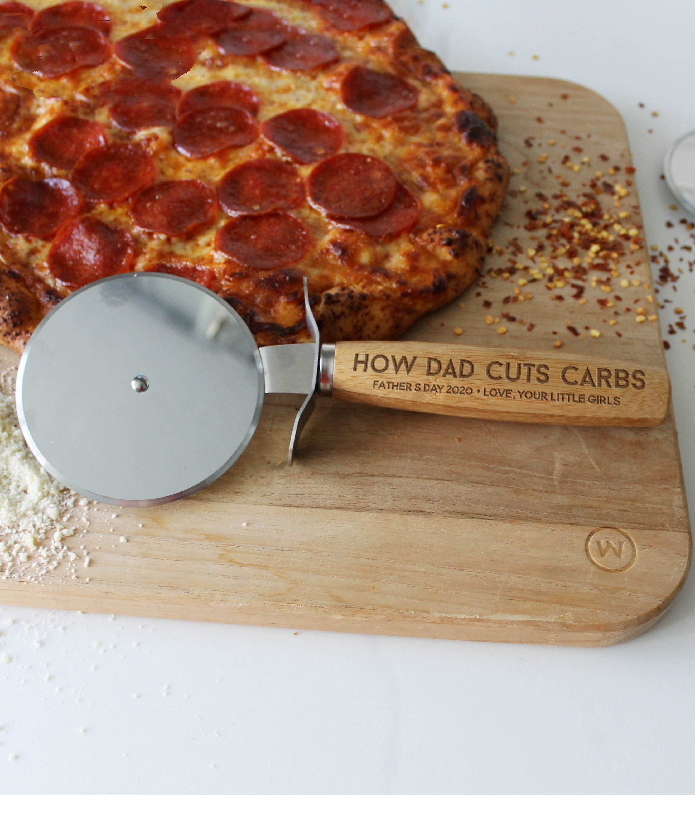 Personalized Wood Pizza Slicer | How Dads Cuts Carbs